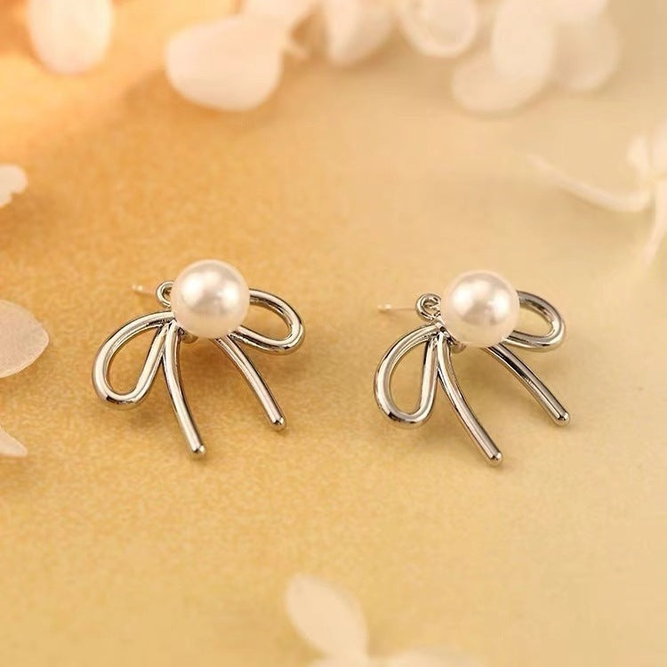 925 Sterling Silver Stud Earrings Light Luxury Shell Pearls Bow Special-interest Design