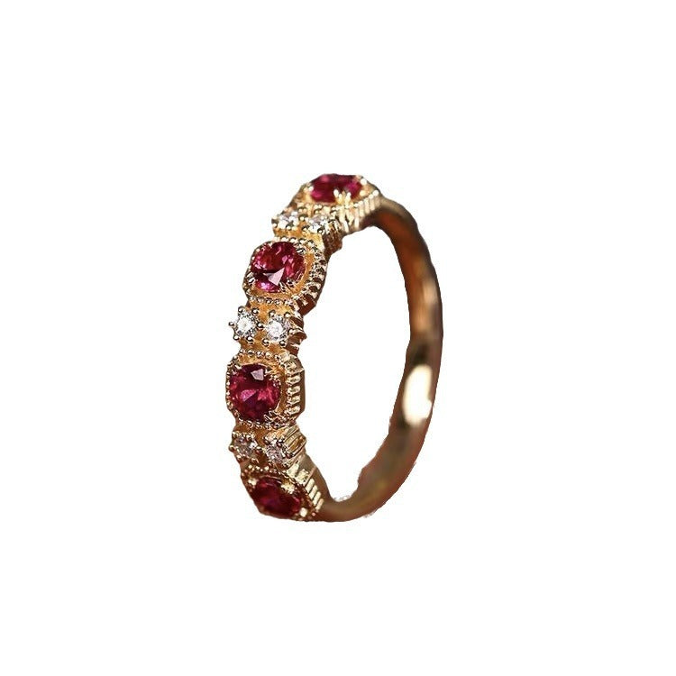 Hongtang Ring Female 18K Gold Inlaid Pigeon Blood Red Four Diamonds