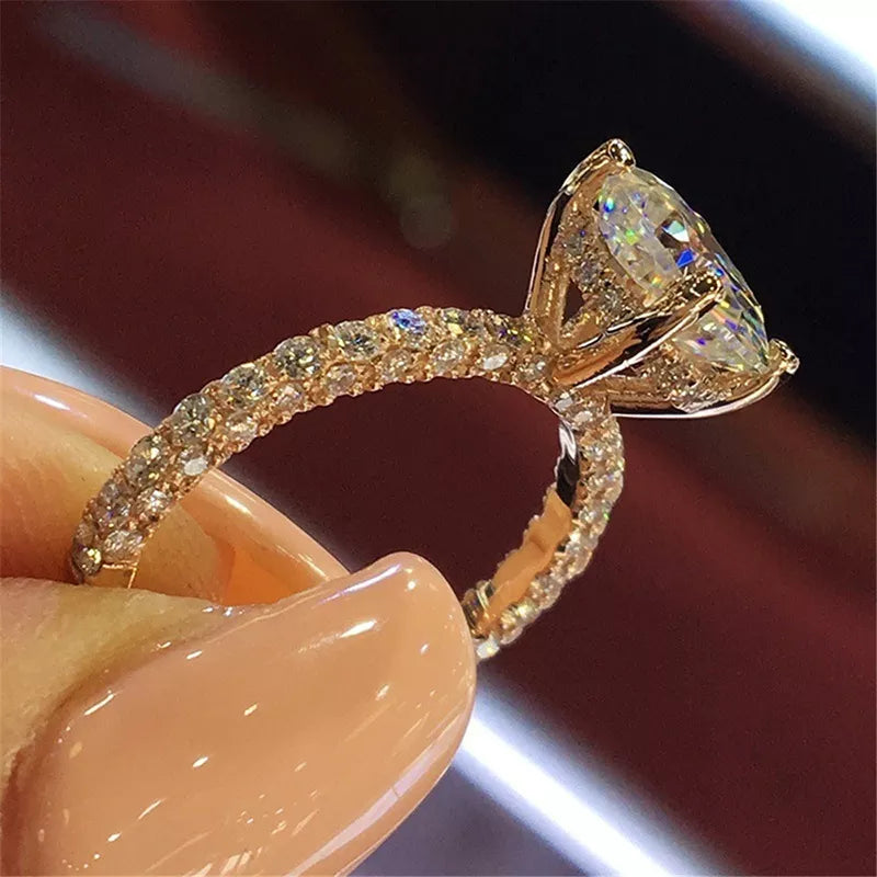 2024 Ring Elegant Crystal Rhinestones