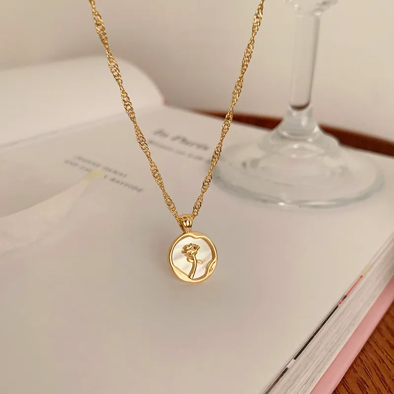 2023 New Round Shell Metal Rose Necklace