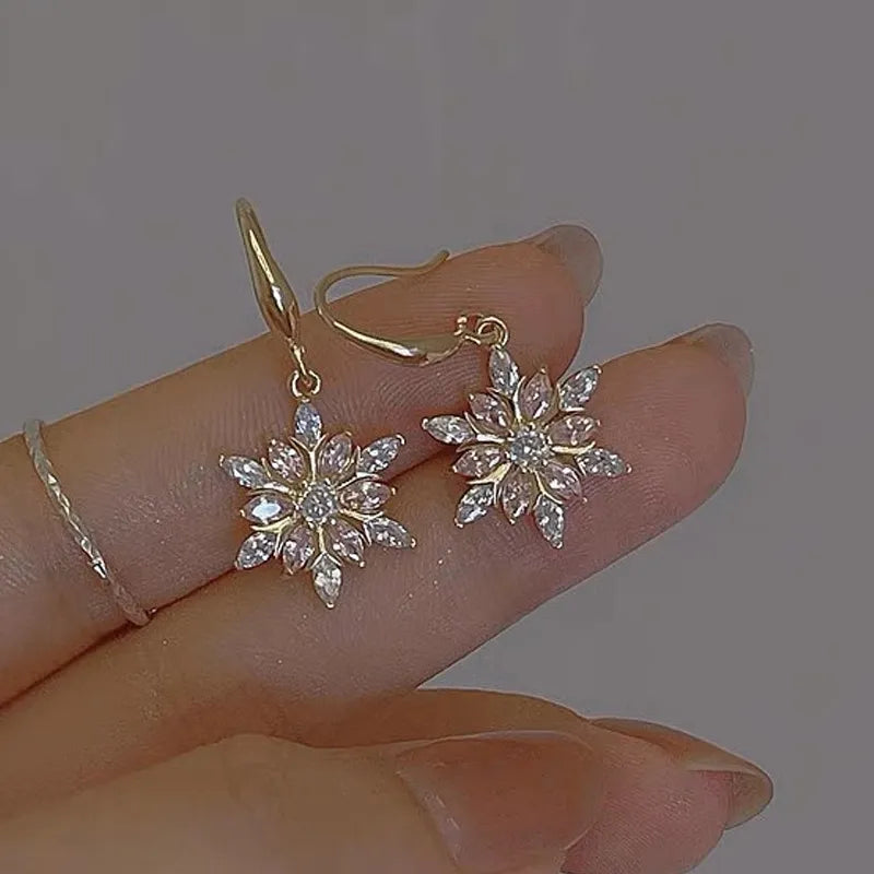 Fashion Trend Unique Design Elegant and Exquisite Christmas Pink Snowflake Earrings